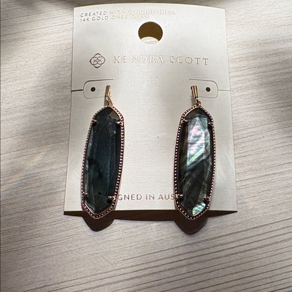 Kendra Scott Jewelry - Kendra Scott Gold and Black abalone shell drop earrings new